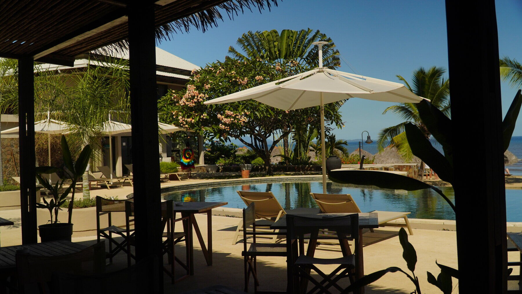 Escape Bar — Palm Beach Resort